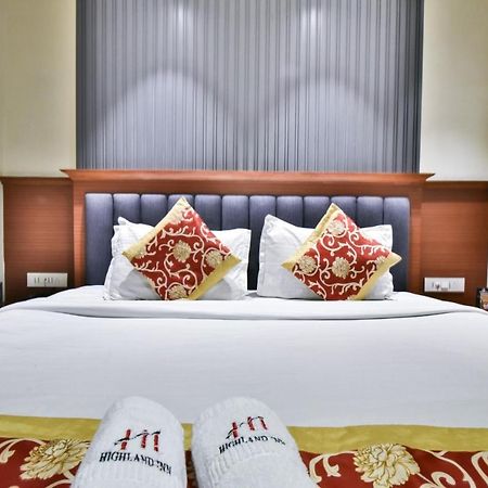 אמריצר Hotel Highland מראה חיצוני תמונה