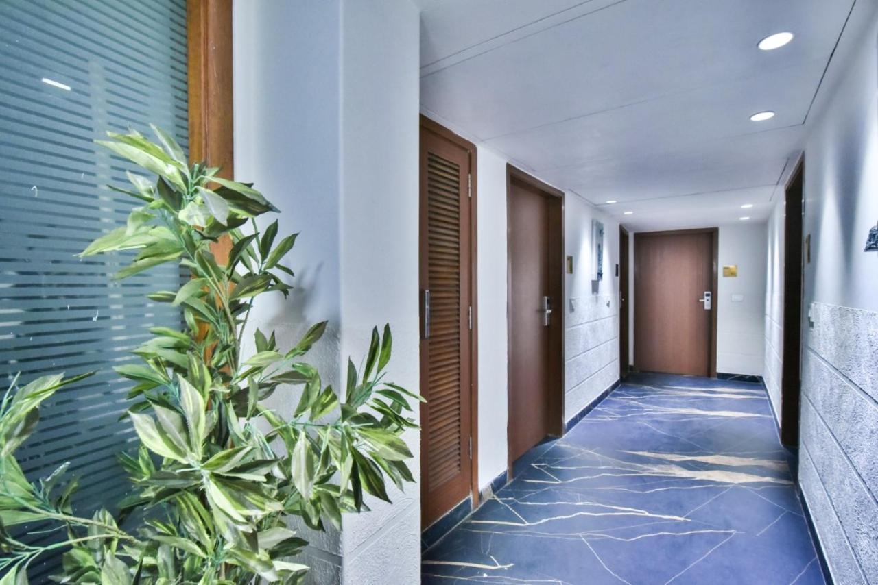 אמריצר Hotel Highland מראה חיצוני תמונה
